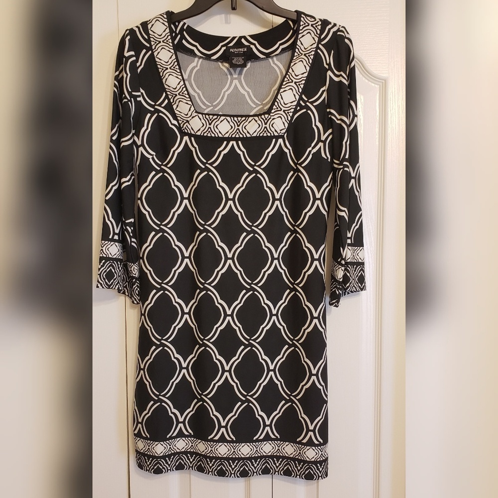 Alyn Paige Dress | Black & White